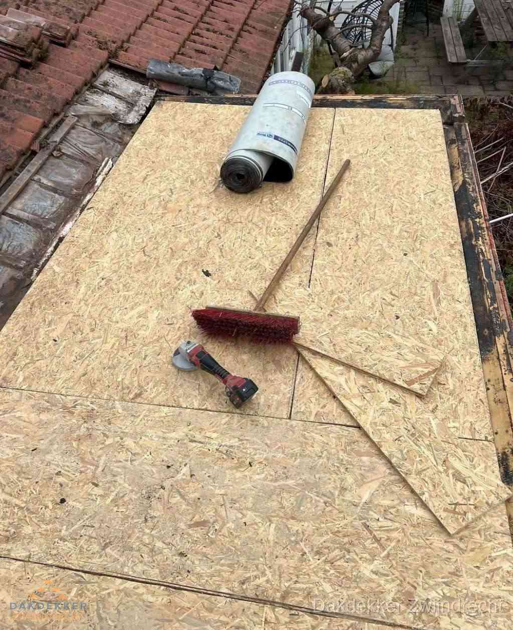 Dakrenovatie afgerond met nieuwe bitumen dakbedekking in Zwijndrecht