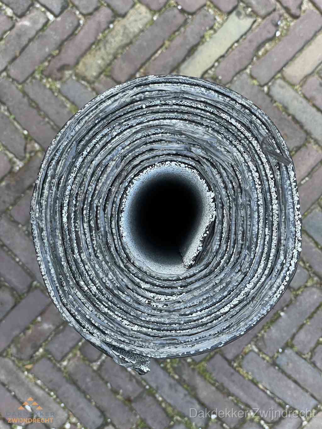 Rol EPDM dakbedekking materiaal voor plat dak in Zwijndrecht